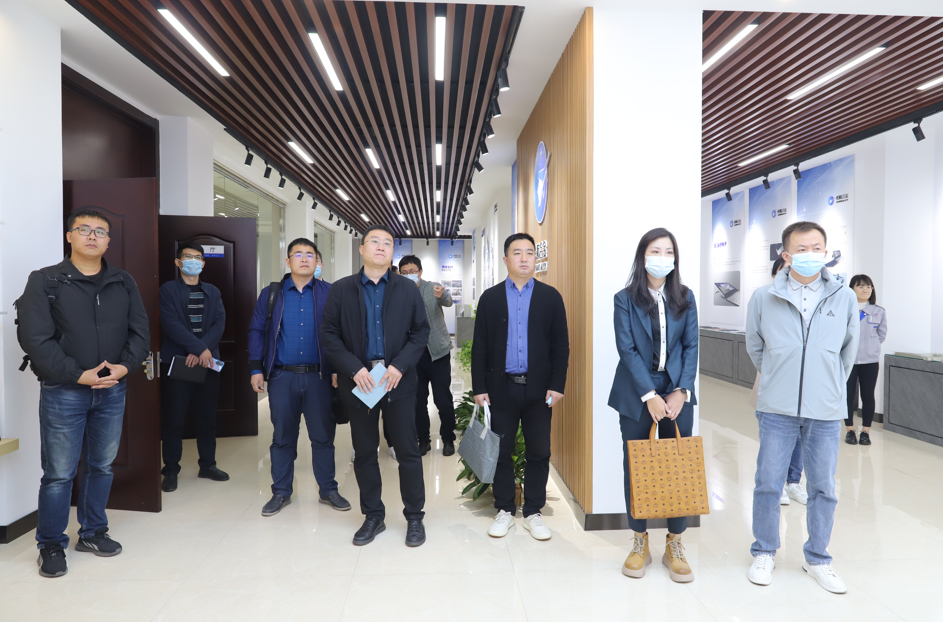 山東渤海公共實訓基地調研團走進山東三星集團