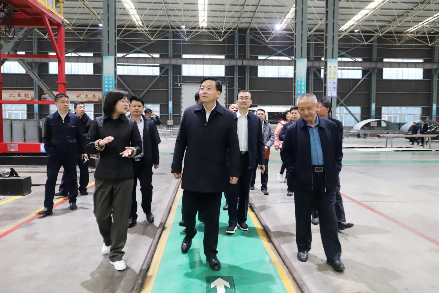 鄒平市委副書記、市長張謙來山東三星集團(tuán)調(diào)研