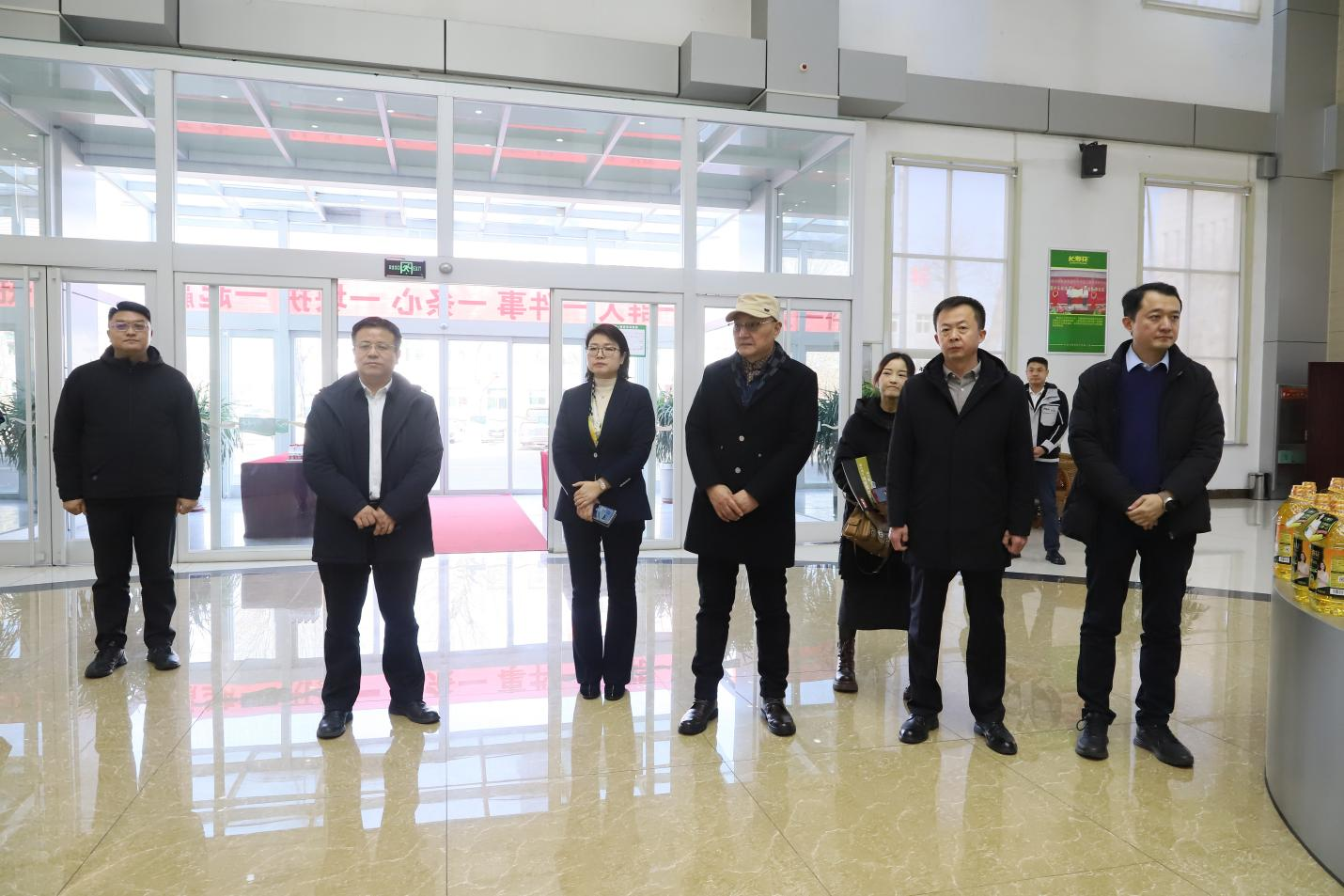 中健聯(lián)康養(yǎng)研究院院長(zhǎng)蔣洪衛(wèi)一行來(lái)山東三星集團(tuán)參觀(guān)考察