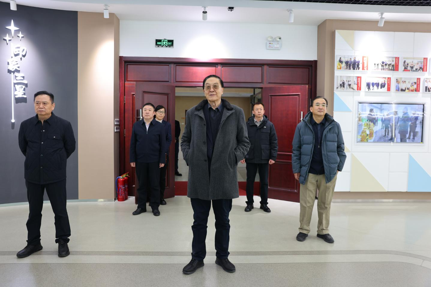 原衛(wèi)生部副部長、中國保健協(xié)會榮譽(yù)理事長張鳳樓一行來山東三星集團(tuán)調(diào)研指導(dǎo)