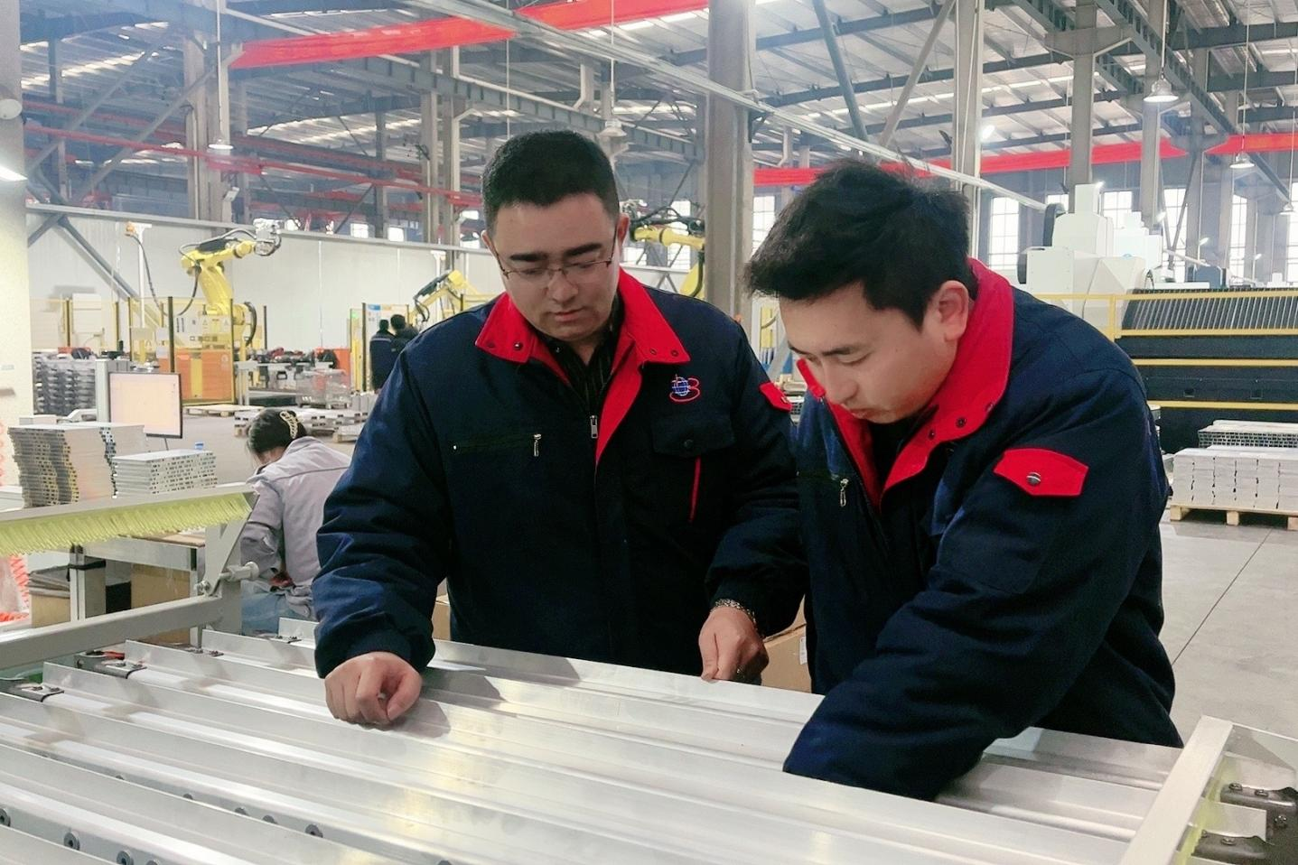 【榜樣力量】宋加榮:從基層實(shí)踐中汲取力量 用奮斗書(shū)寫精彩人生